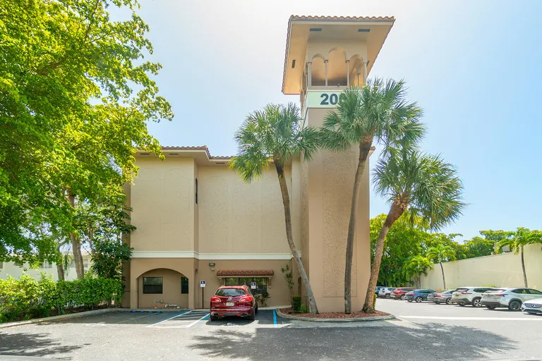 2000 Federal Hwy, Pompano Beach, FL 33062 Property for sale