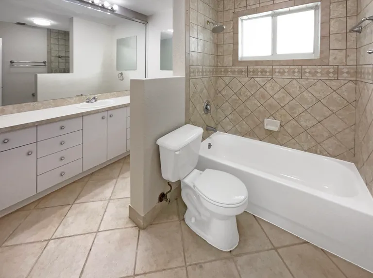 8651 NW 16th Street, Pembroke Pines, FL 33024 Property for sale