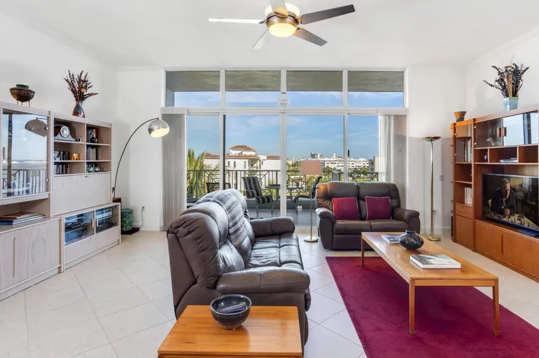 South Florida Real Estate | View 701 SE 21st Avenue, 503 | Listing | View 7