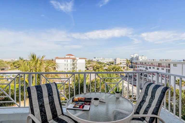 South Florida Real Estate | View 701 SE 21st Avenue, 503 | Listing | View 13