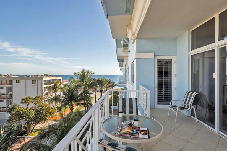 South Florida Real Estate | View 701 SE 21st Avenue, 503 | Listing | View 4