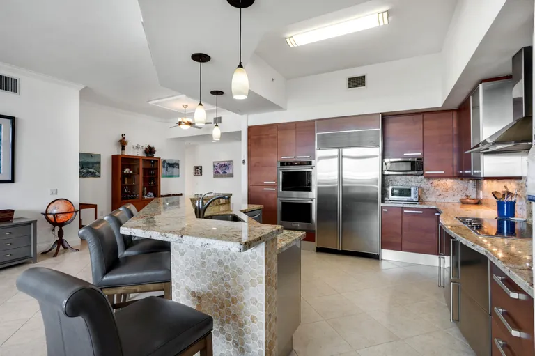 South Florida Real Estate | View 701 SE 21st Avenue, 503 | Listing | View 11