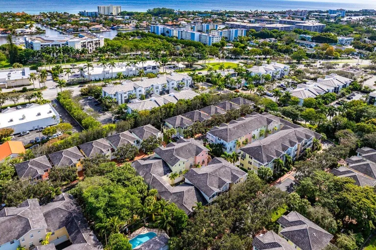 1034 E Heritage Club Circle, Delray Beach, FL 33483 Property for rent