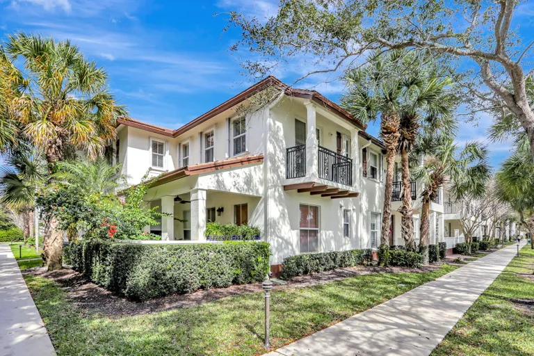 South Florida Real Estate | View 4720 Mimosa Place, 904 | 3 Beds, 2 Baths | View 1