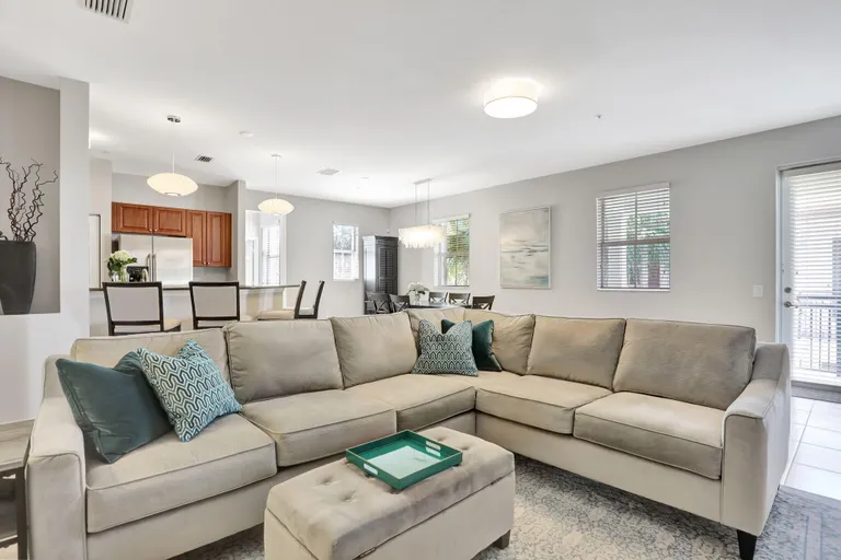 South Florida Real Estate | View 4720 Mimosa Place, 904 | Listing | View 8