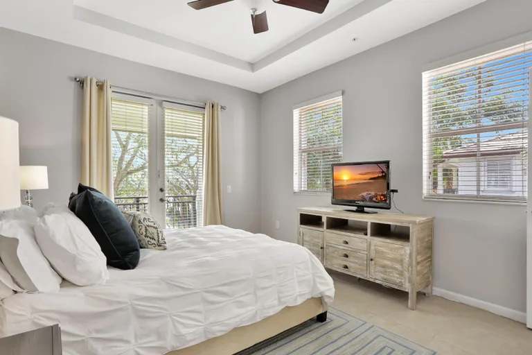 South Florida Real Estate | View 4720 Mimosa Place, 904 | Listing | View 19
