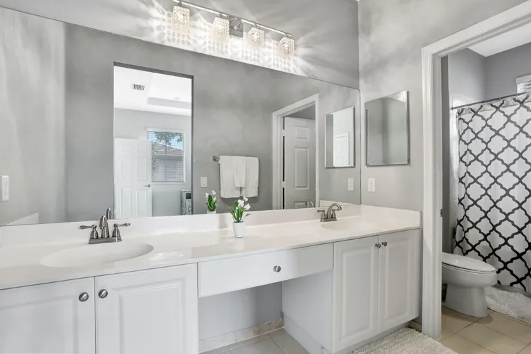 South Florida Real Estate | View 4720 Mimosa Place, 904 | Listing | View 25