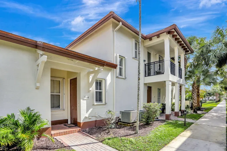South Florida Real Estate | View 4720 Mimosa Place, 904 | Listing | View 2