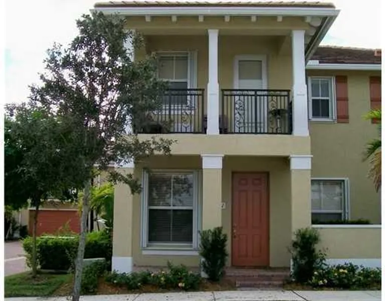 South Florida Real Estate | View 4720 Mimosa Place, 901 | 3 Beds, 2 Baths | View 1