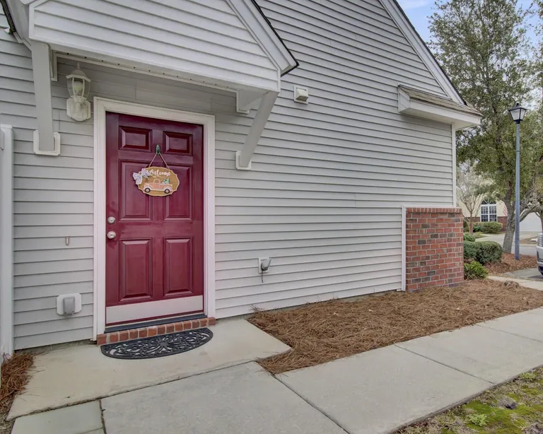 1504 Yellow Hawthorn Circle, Summerville, SC 29483 Property for sale