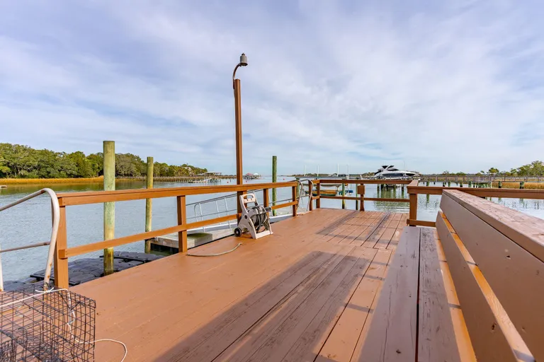 New York City Real Estate | View 26 Waterway Island Drive | Listing | View 54