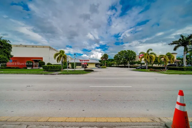 Stream Western union 14060 west Dixie highway north Miami, Fl. 33161 by  aparans click