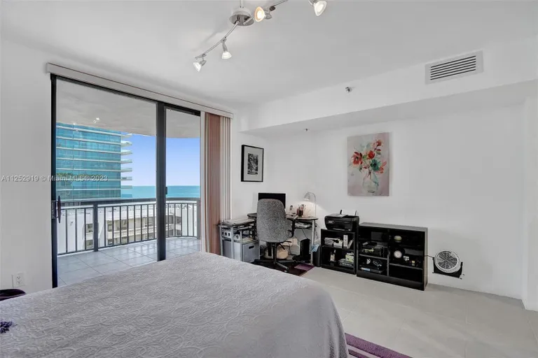 New York City Real Estate | View 10175 Collins Ave, 1703 | Listing | View 26