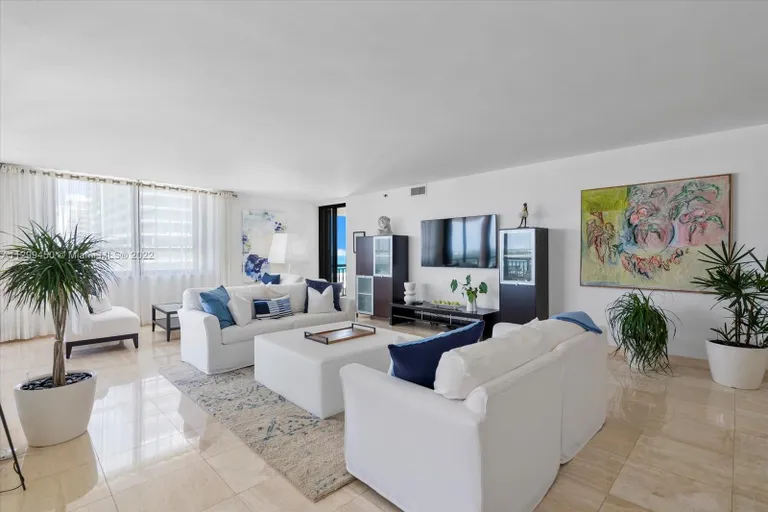 New York City Real Estate | View 10175 Collins Ave, 1705 | Listing | View 7