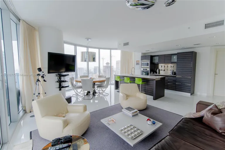 New York City Real Estate | View 200 Biscayne Boulevard Way, 3702 | 2 Beds, 2 Baths | View 1