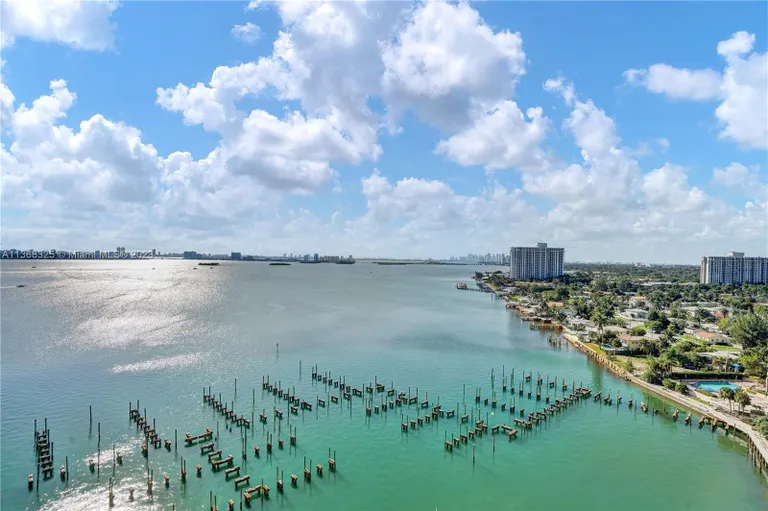 New York City Real Estate | View 11111 Biscayne Blvd, 700 | Listing | View 43
