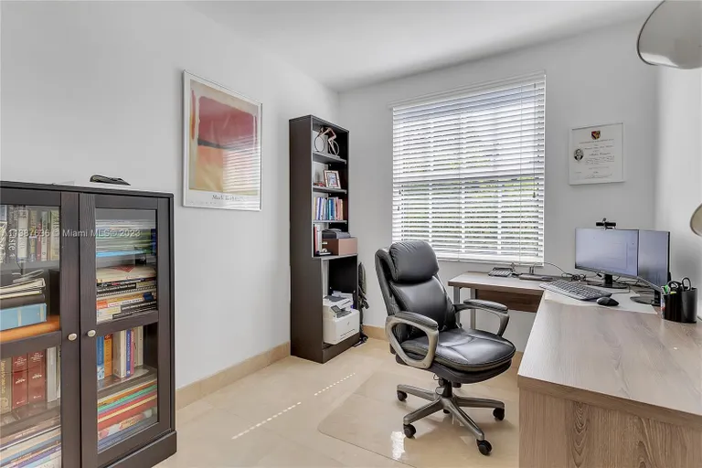 New York City Real Estate | View 350 Redwood Ln | Listing | View 9