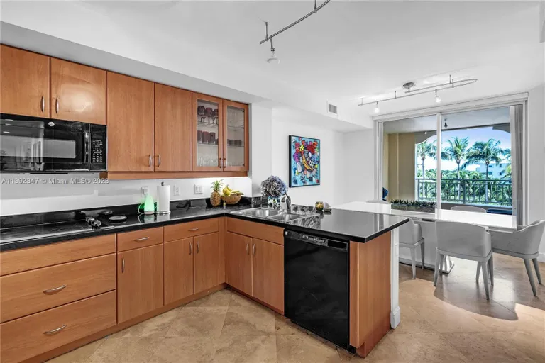 New York City Real Estate | View 765 Crandon Blvd, 405 | Listing | View 18
