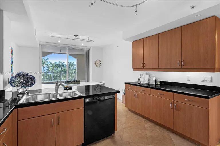 New York City Real Estate | View 765 Crandon Blvd, 405 | Listing | View 19