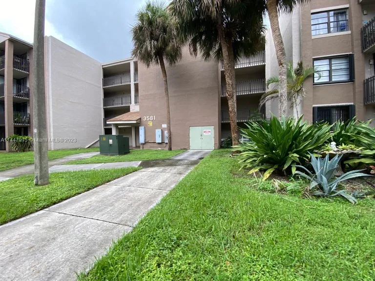3581 SW 117th Ave 5204, Miami, FL 33175 Property for rent