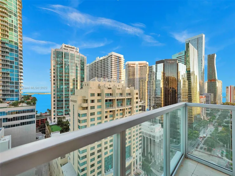 New York City Real Estate | View 1060 Brickell Ave, 2107 | 2 Beds, 2 Baths | View 1