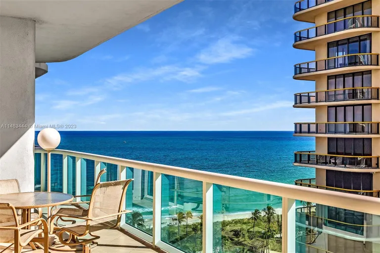 New York City Real Estate | View 10101 Collins Ave, 11D +cabana | Listing | View 4