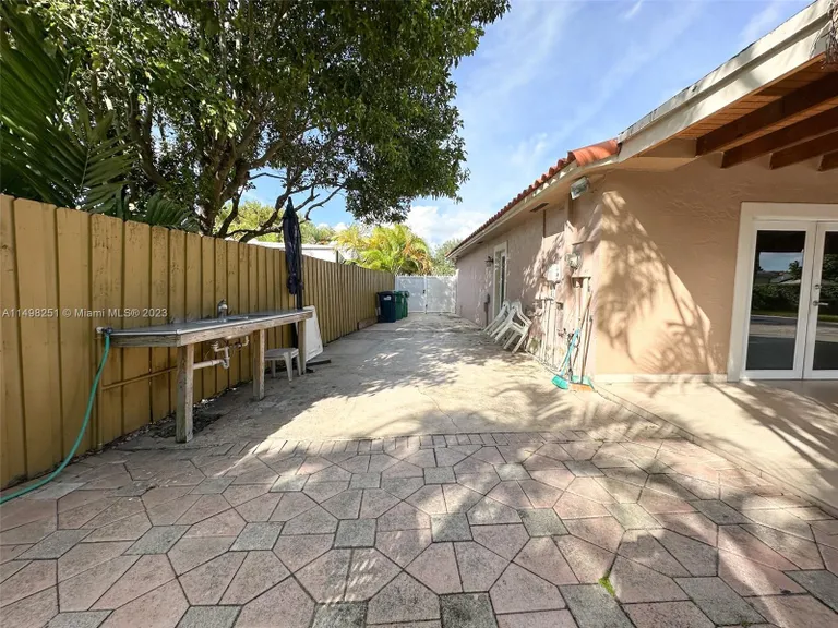 12250 SW 2nd St, Miami, FL 33184 Property for rent