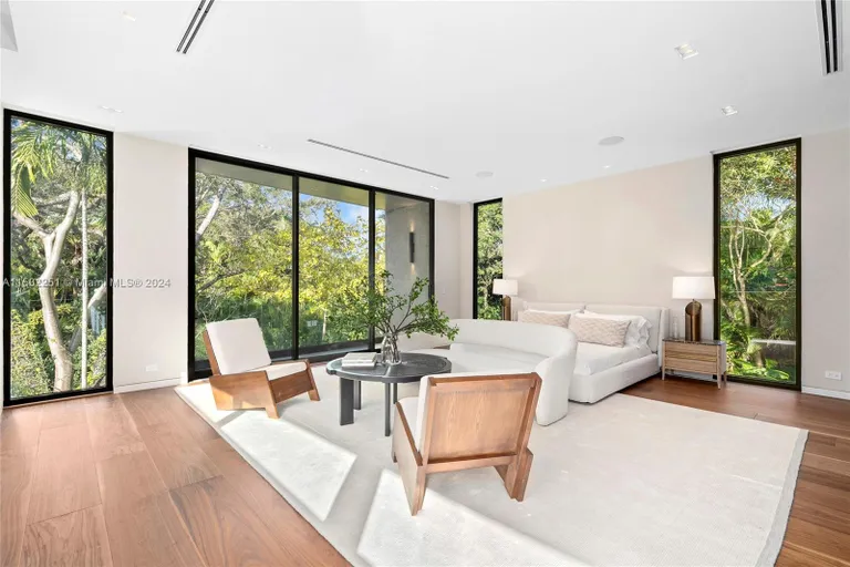 New York City Real Estate | View 5245 Oak Lane | Listing | View 36