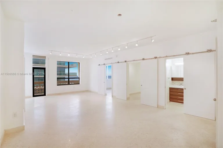 New York City Real Estate | View 10185 Collins Ave, PH20 | Listing | View 6