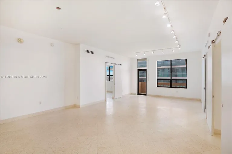 New York City Real Estate | View 10185 Collins Ave, PH20 | Listing | View 5