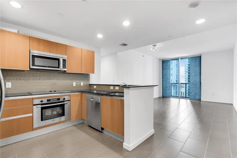 New York City Real Estate | View 1060 Brickell Ave, 2311 | 2 Beds, 2 Baths | View 1