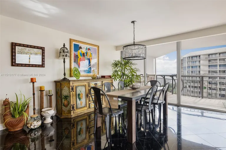 New York City Real Estate | View 2843 S Bayshore Dr, 17A | Listing | View 6