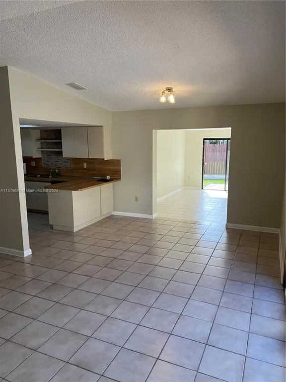 13764 SW 11th St, Miami, FL 33184 Property for rent