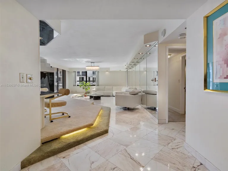 New York City Real Estate | View 10175 Collins Ave, 1704 | Listing | View 2