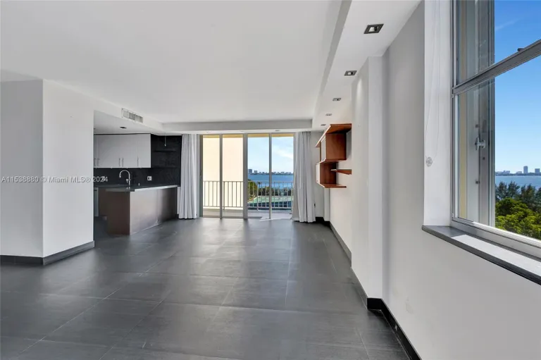 New York City Real Estate | View 11111 Biscayne Blvd, 9B(928) | Listing | View 6