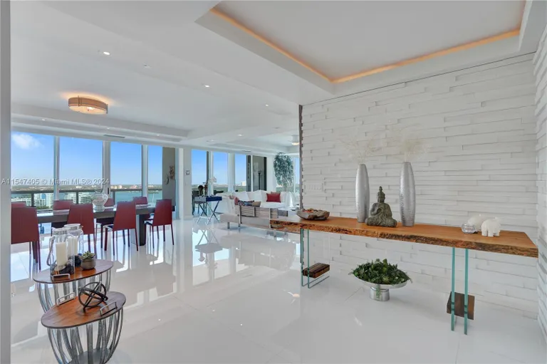 New York City Real Estate | View 10101 Collins Ave, 20A | 3 Beds, 5 Baths | View 1