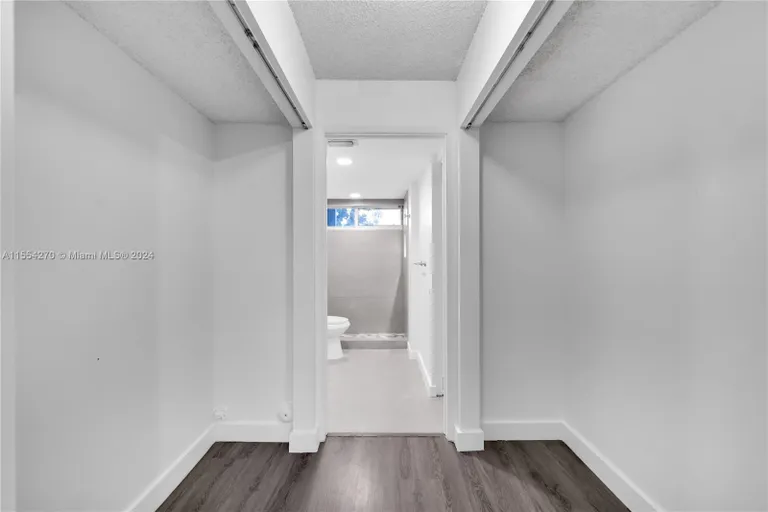 New York City Real Estate | View 269 NW 7th St, 121 | Listing | View 9