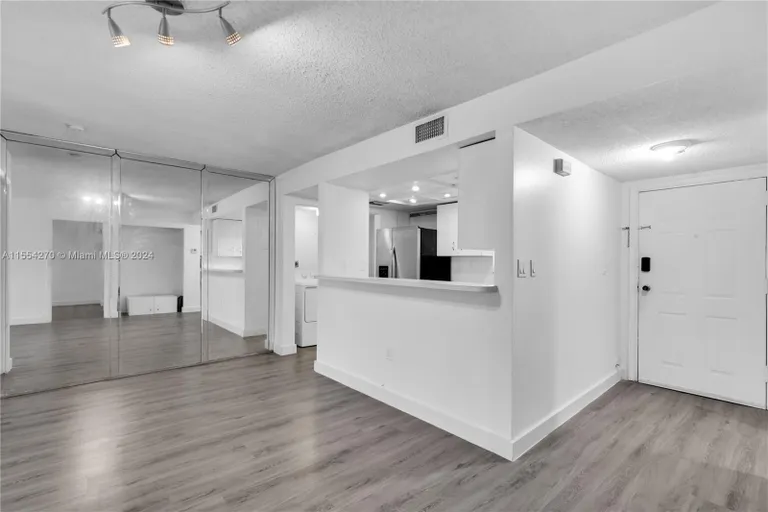 New York City Real Estate | View 269 NW 7th St, 121 | Listing | View 17