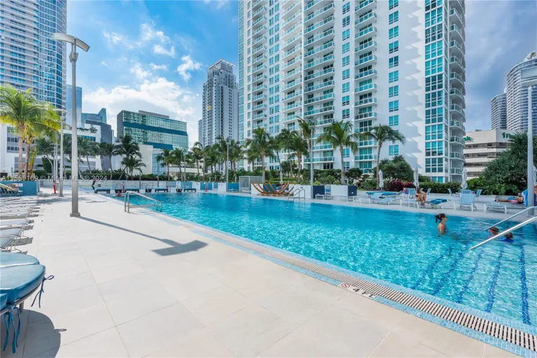 New York City Real Estate | View 951 Brickell Ave, 2103 | 1 Bed, 1 Bath | View 1