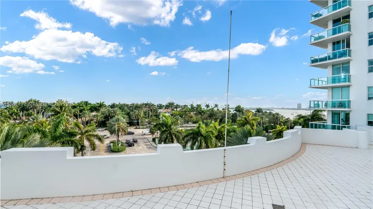 New York City Real Estate | View 7900 Harbor Island Dr, 1001 | Listing | View 58