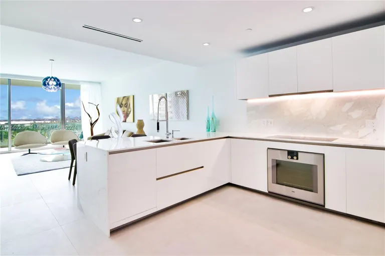 New York City Real Estate | View 10201 Collins Ave, 604 | Listing | View 7