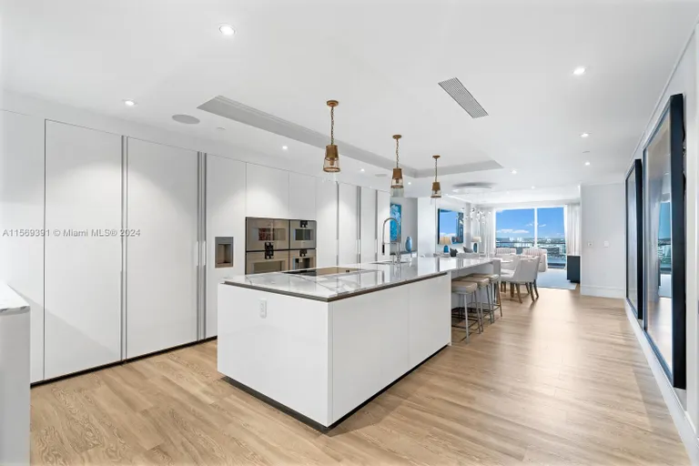 New York City Real Estate | View 10203 Collins Ave, 1702 | Listing | View 5