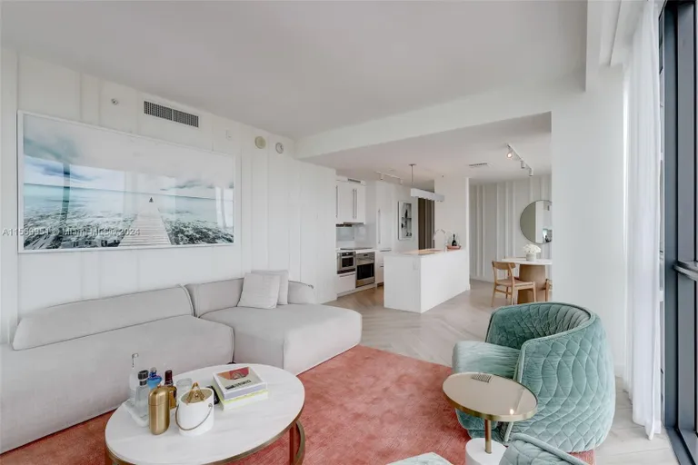 New York City Real Estate | View 2201 Collins Ave, 1429 | Listing | View 8