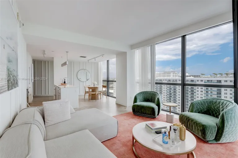 New York City Real Estate | View 2201 Collins Ave, 1429 | Listing | View 2
