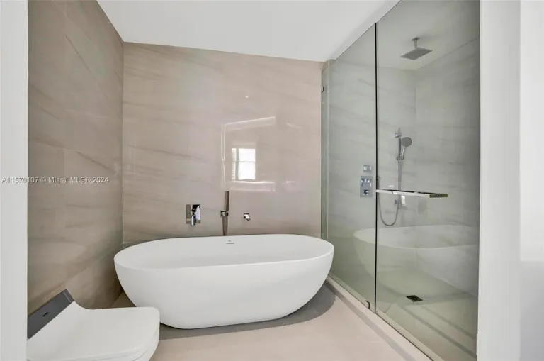 New York City Real Estate | View 88 7th St, 2411 | 2 Beds, 2 Baths | View 1