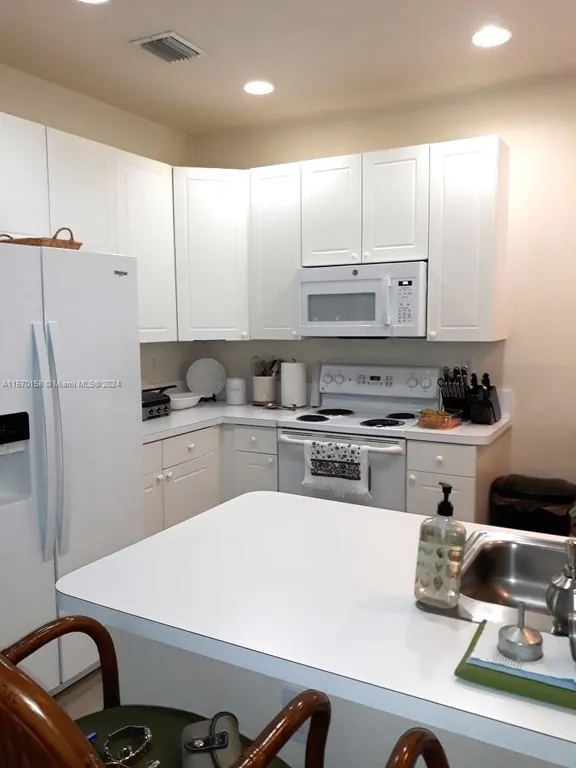 3349 Merrick Ln 802, Margate, FL 33063 Property for rent