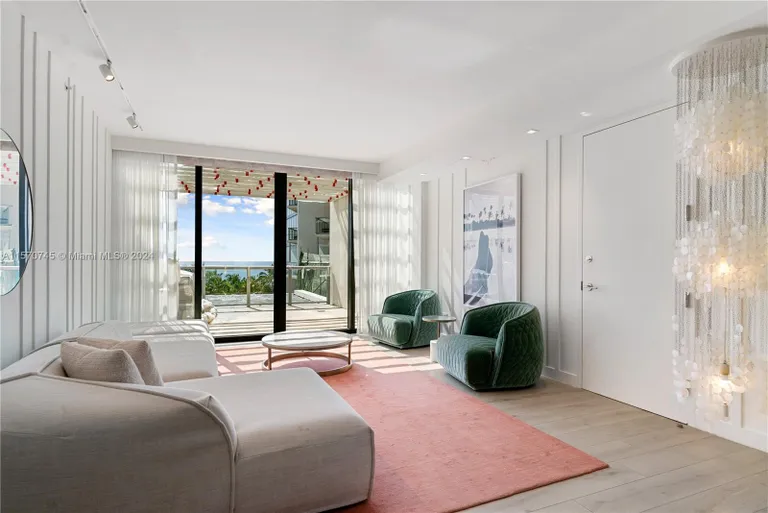New York City Real Estate | View 2201 Collins Ave, 532 | Listing | View 4