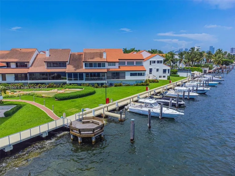 New York City Real Estate | View 2000 S Bayshore Dr, 58 | Listing | View 2