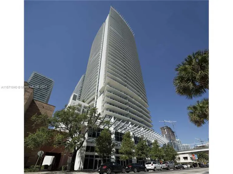 New York City Real Estate | View 1100 S Miami Ave, 3104 | 2 Beds, 2 Baths | View 1