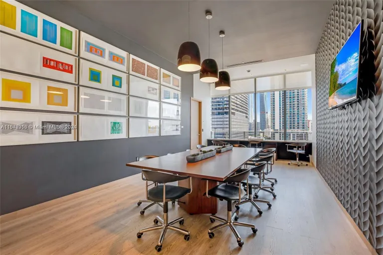 New York City Real Estate | View 45 SW 9th St, 4204 | Listing | View 34